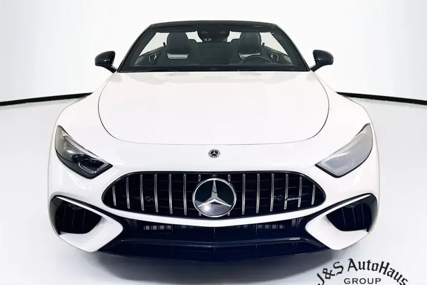 2022 Mercedes Benz SL 55 AMG photo 1