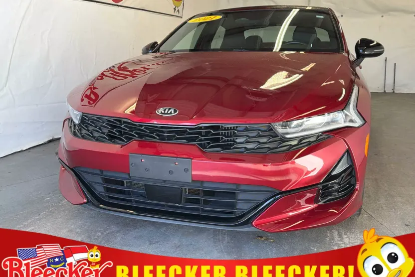 2021 Kia K5 GT-Line photo 1