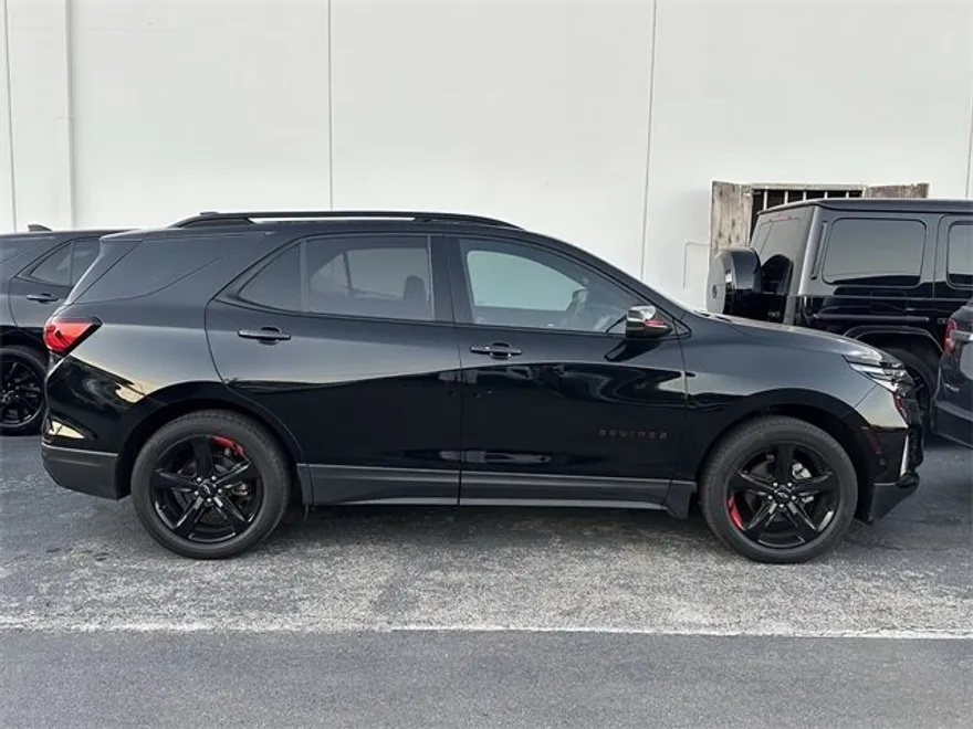 2024 Chevrolet Equinox Premier photo 1
