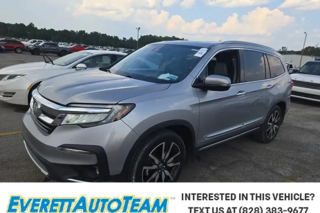2019 Honda Pilot Touring photo 1
