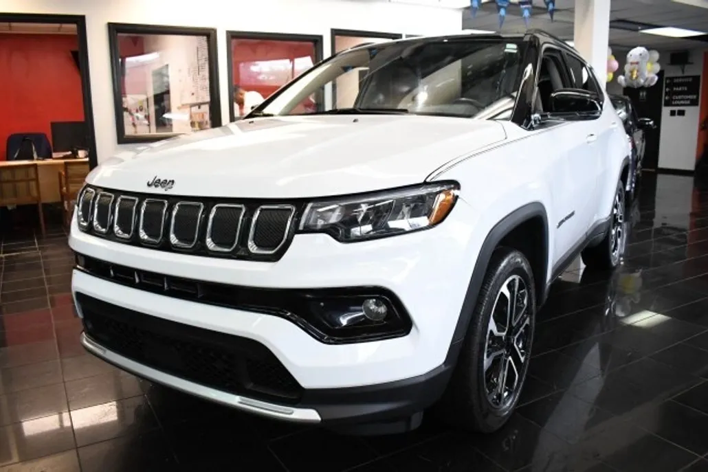 2022 Jeep Compass Limited photo 1