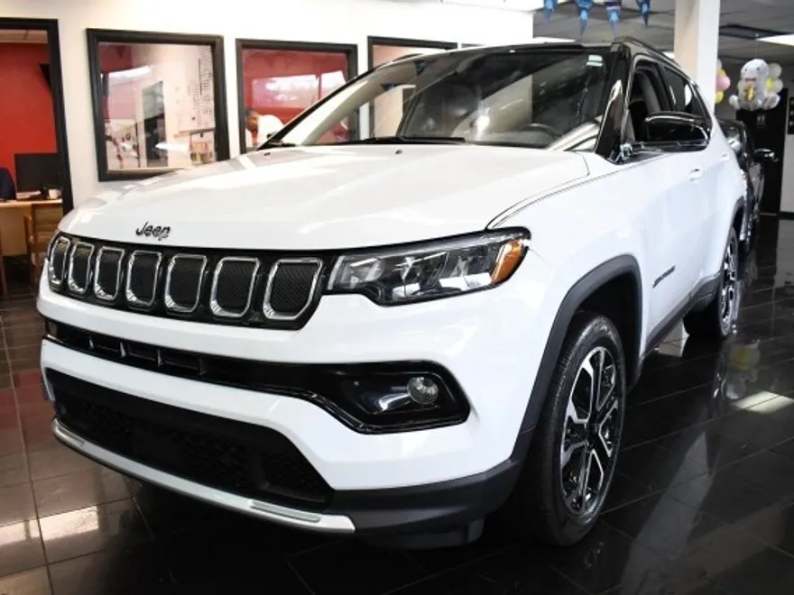 2022 Jeep Compass Limited photo 1