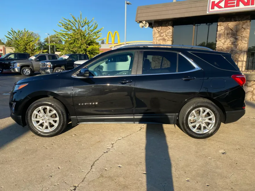 2021 Chevrolet Equinox photo 1