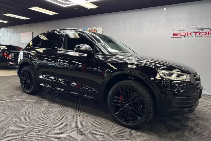 2018 Audi Q5 2.0T Premium Plus photo 1
