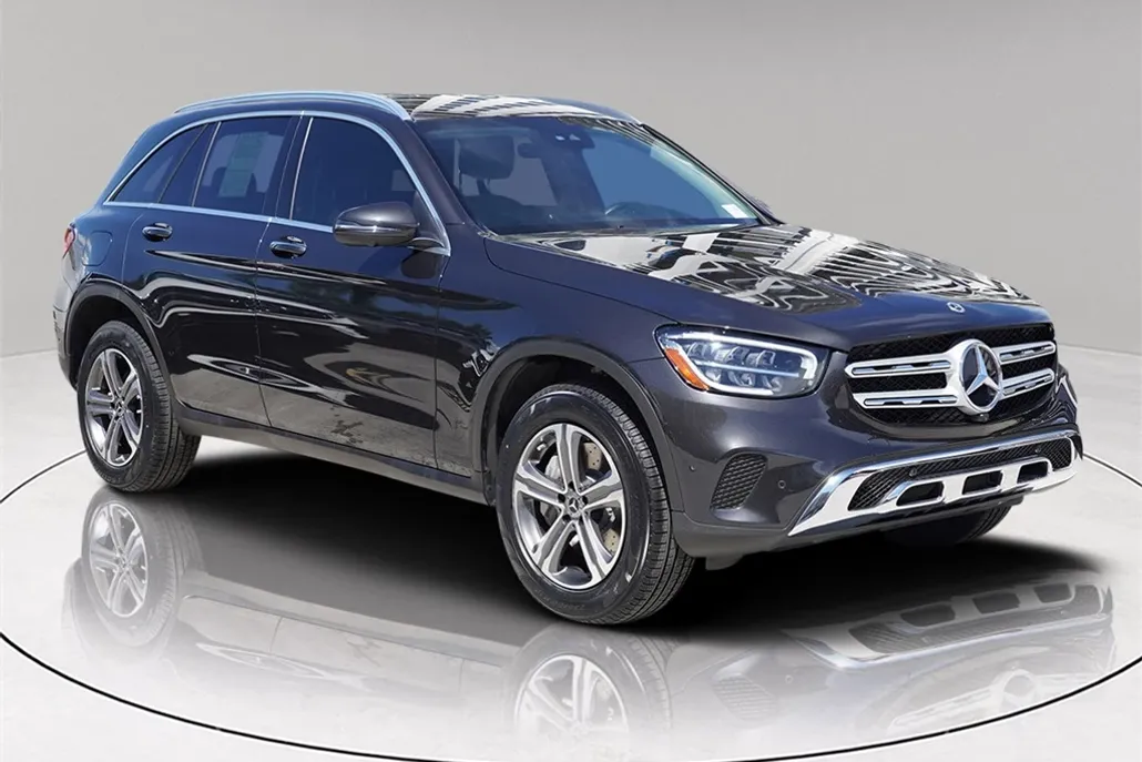 2022 Mercedes Benz GLC 300 photo 1