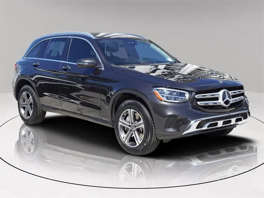 2022 Mercedes Benz GLC 300 photo 1