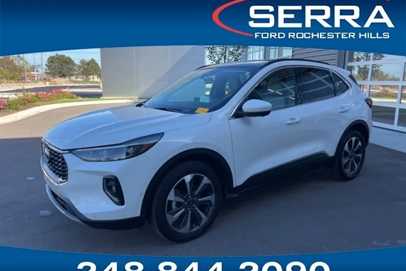 2023 Ford Escape Hybrid Platinum photo 1