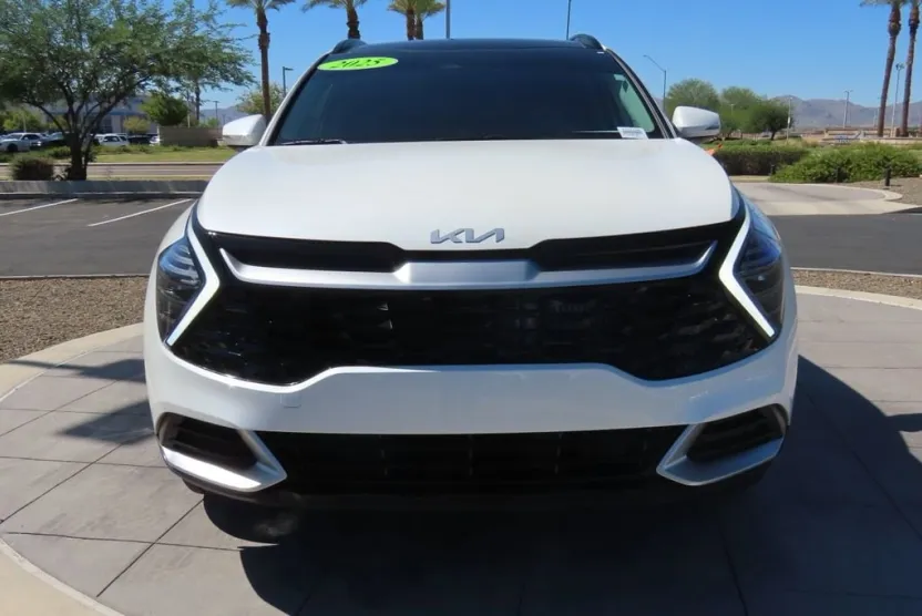 2025 Kia Sportage Hybrid EX photo 1