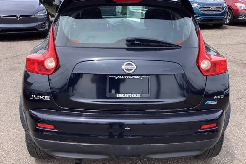 2013 Nissan Juke SL photo 1
