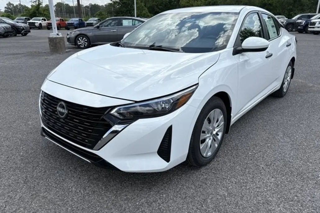 2025 Nissan Sentra S photo 1