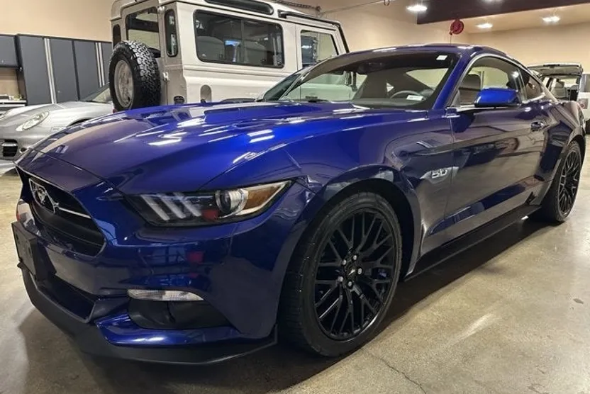 2015 Ford Mustang GT Premium photo 1