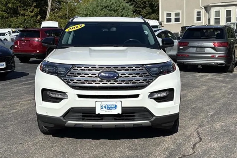 2022 Ford Explorer Limited photo 1