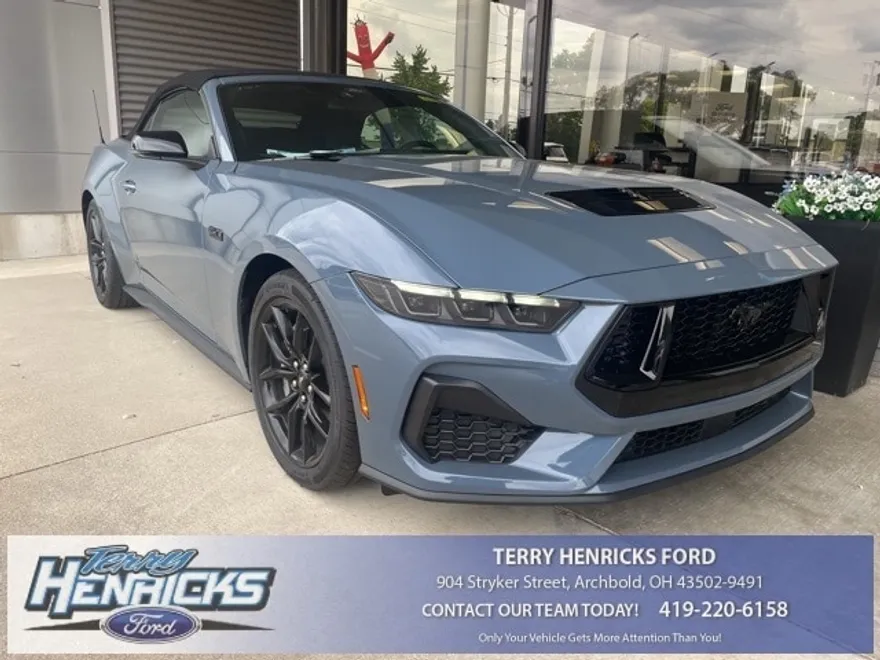 2025 Ford Mustang GT Premium Convertible photo 1