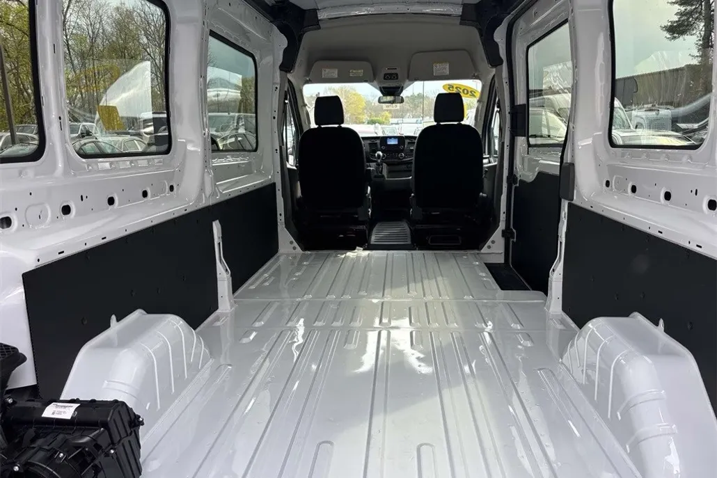 2025 Ford Transit Cargo Van photo 1
