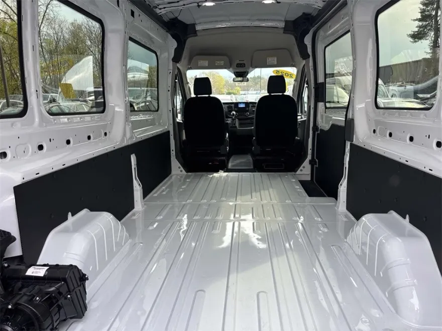 2025 Ford Transit Cargo Van photo 1