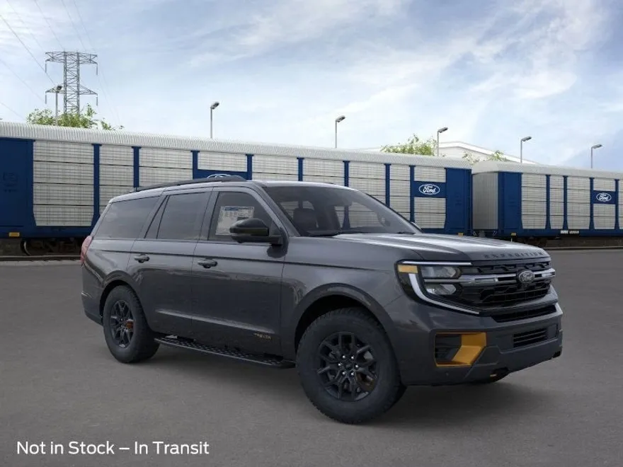 2025 Ford Expedition photo 1