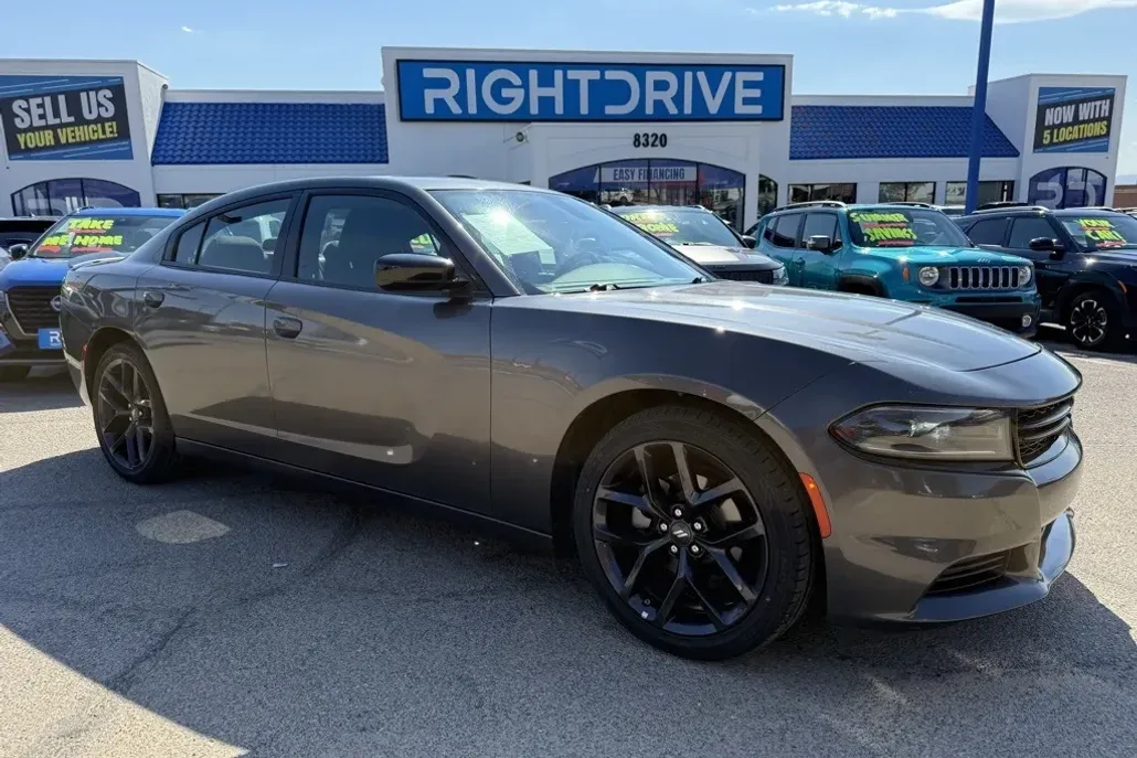 2023 Dodge Charger SXT photo 1