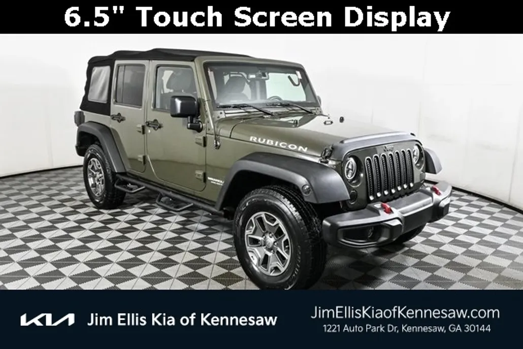 2015 Jeep Wrangler Unlimited Rubicon photo 1