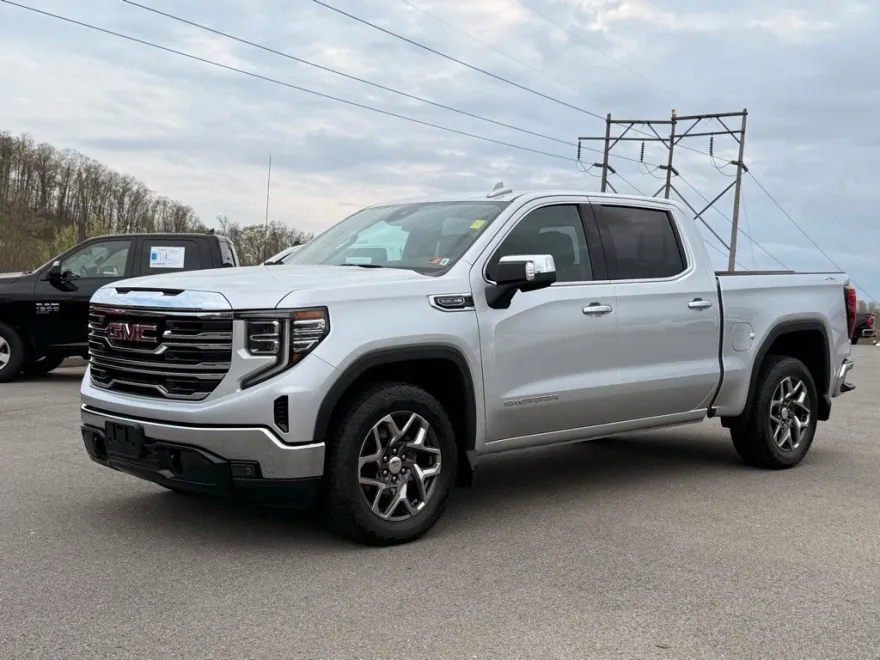 2022 Gmc Sierra 1500 SLT photo 1