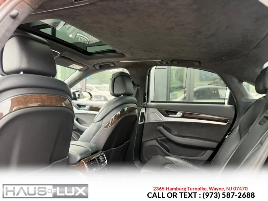 2017 Audi S8 Quattro Plus photo 12