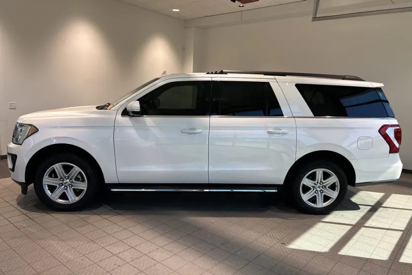 2019 Ford Expedition MAX XLT photo 1