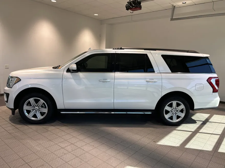 2019 Ford Expedition MAX XLT photo 1