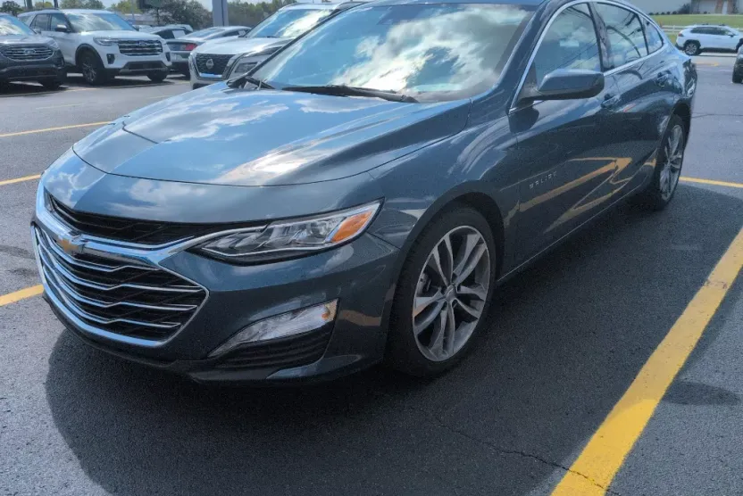 2024 Chevrolet Malibu Premier 2LT photo 1