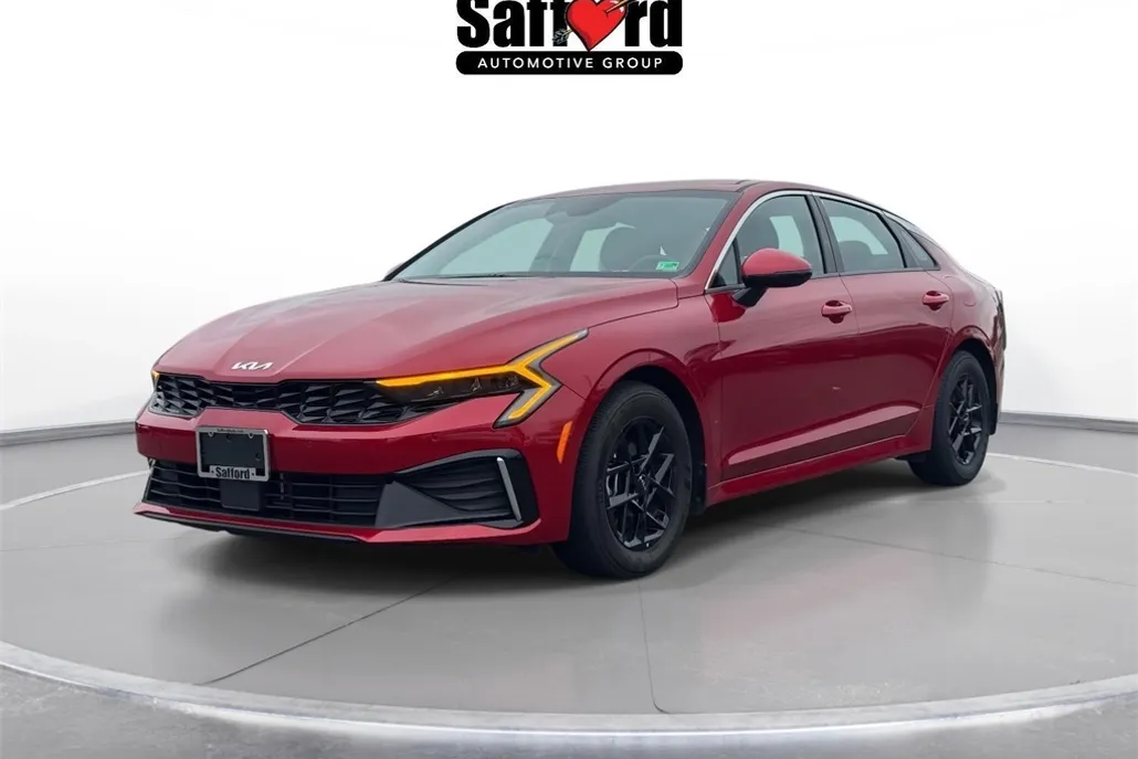 2025 Kia K5 LXS photo 1