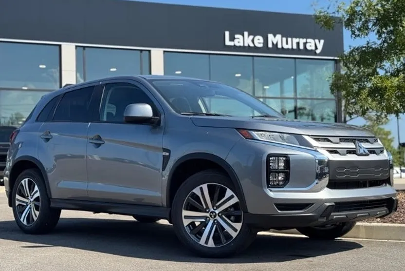 2025 Mitsubishi Outlander Sport ES SE LE photo 1