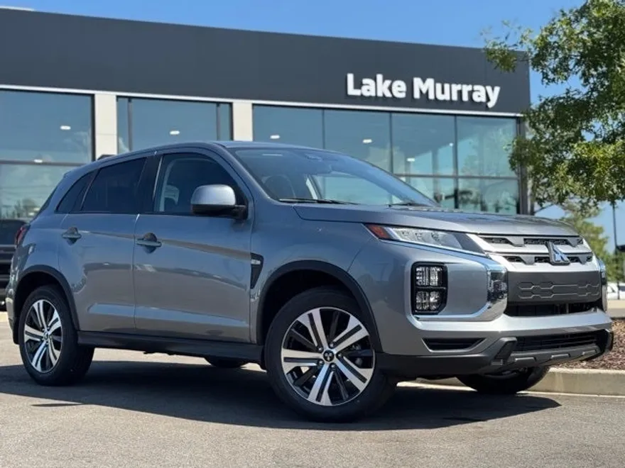 2025 Mitsubishi Outlander Sport ES SE LE photo 1