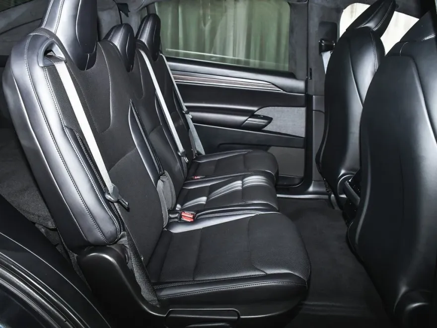 2024 Tesla Model X photo 37