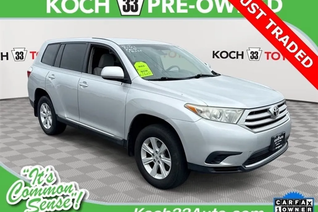 2013 Toyota Highlander Base photo 1