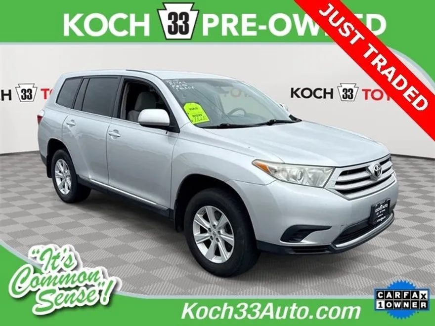 2013 Toyota Highlander Base photo 1