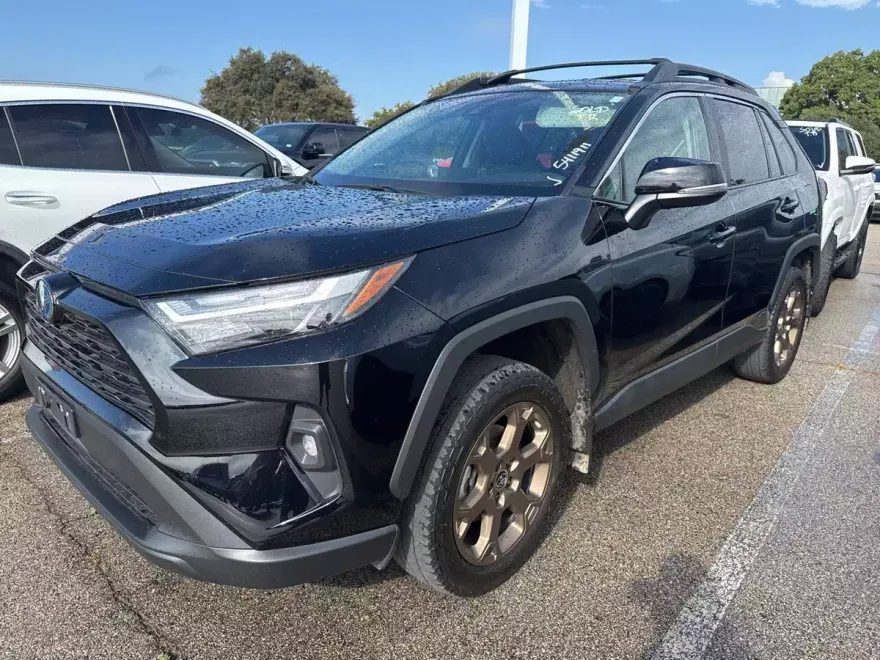 2024 Toyota RAV4 Hybrid photo 1