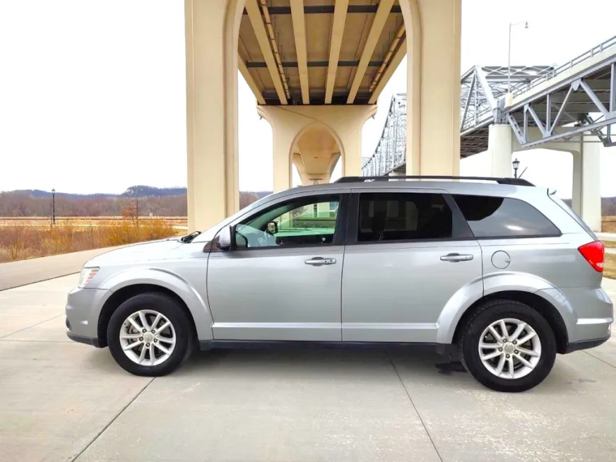 2017 Dodge Journey SXT photo 1