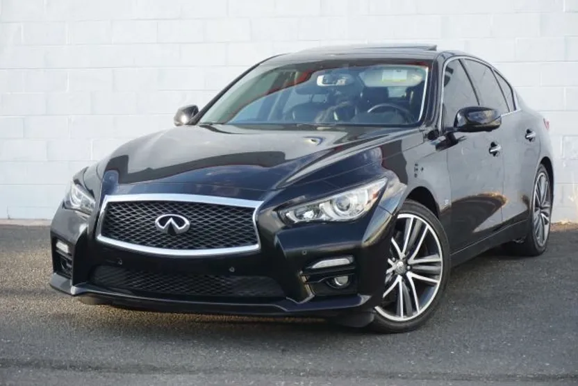 2014 Infiniti Q50 3.7 photo 1