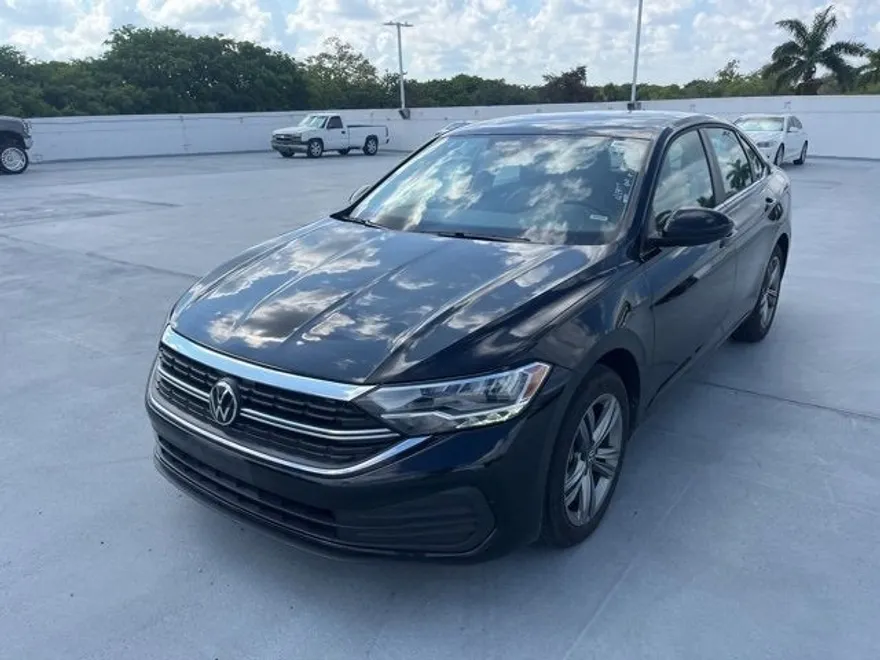 2024 Volkswagen Jetta SE photo 1