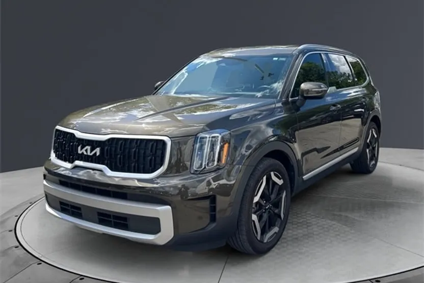 2023 Kia Telluride EX photo 1