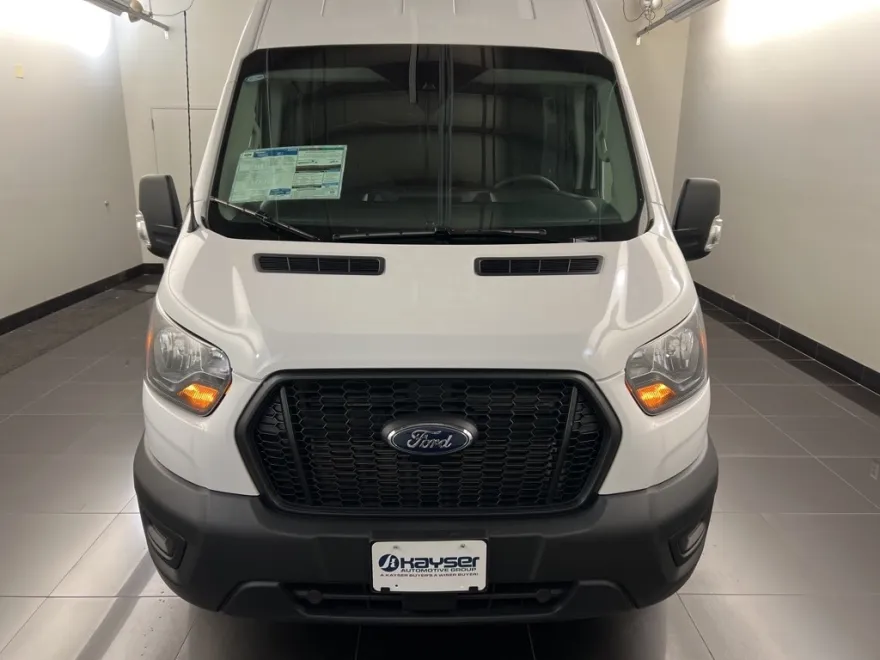 2025 Ford Transit photo 1
