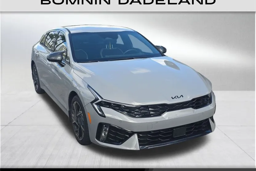 2025 Kia K5 GT-Line photo 1