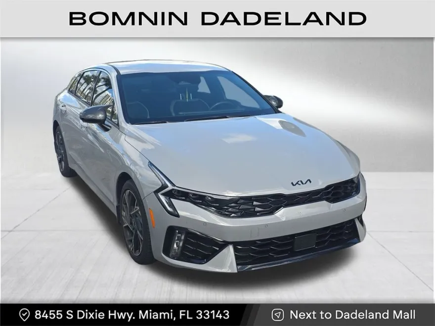 2025 Kia K5 GT-Line photo 1