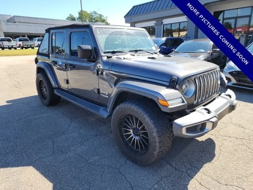 2018 Jeep Wrangler Unlimited Sahara photo 1