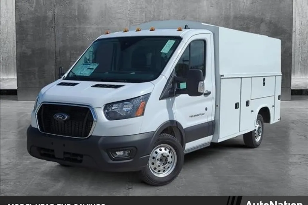 2024 Ford Transit photo 1