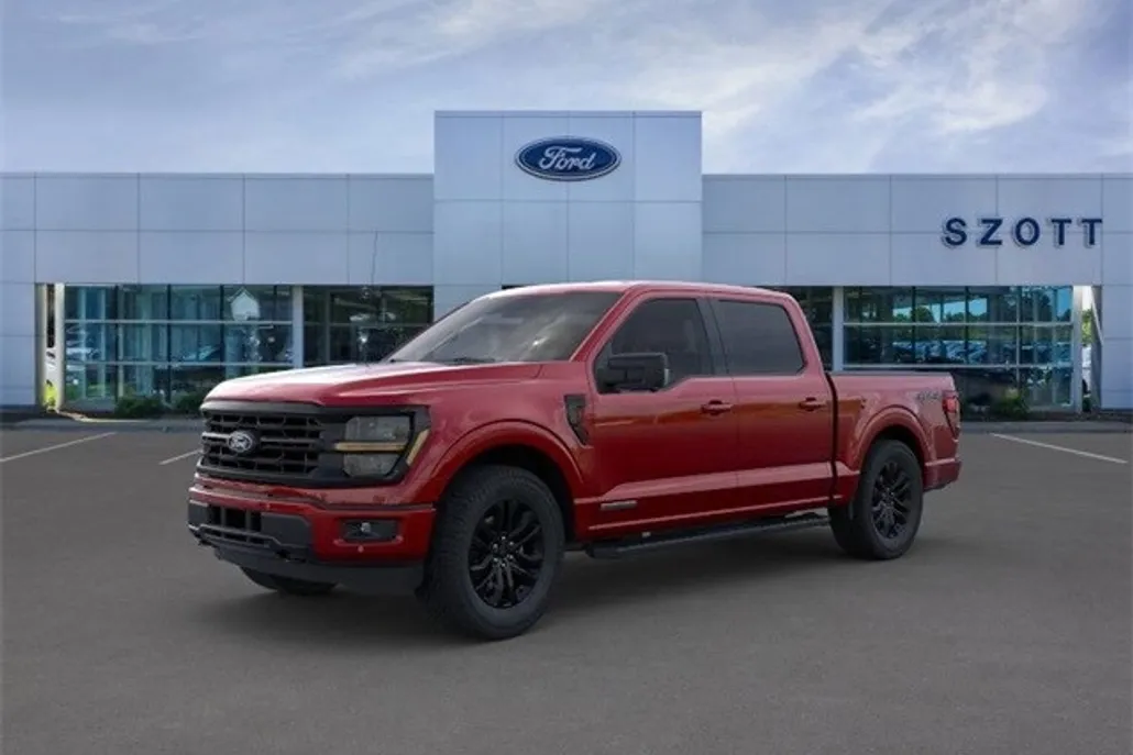2025 Ford F-150 XLT photo 1