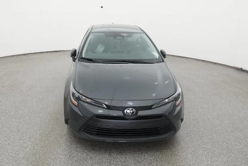 2026 Toyota Corolla LE photo 1
