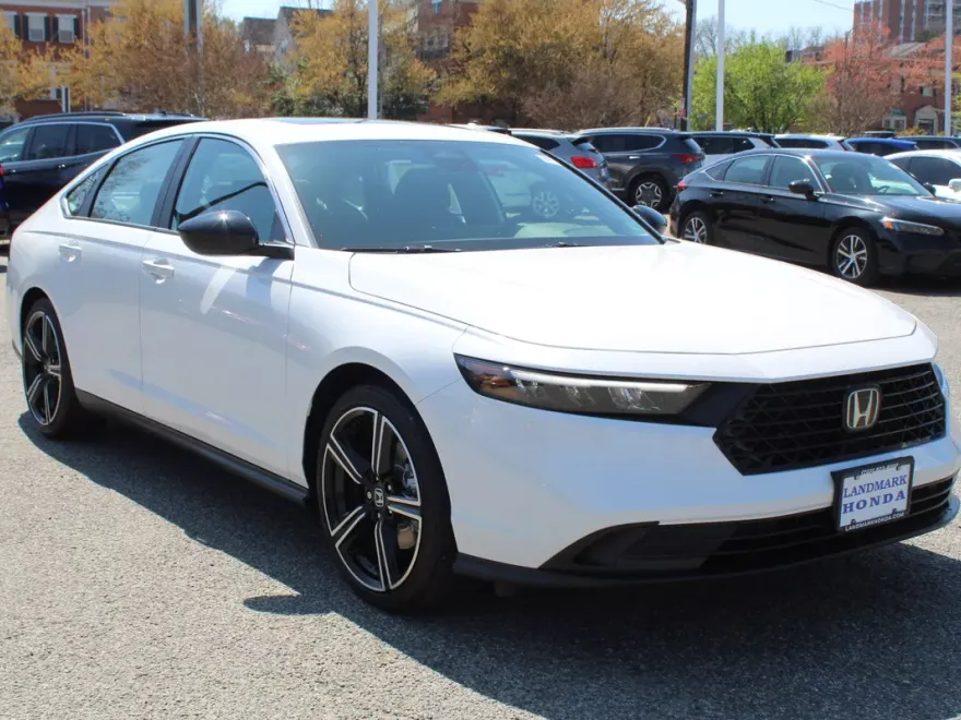 2025 Honda Accord Hybrid Sport photo 1