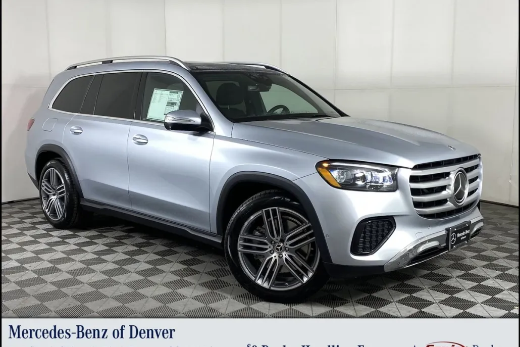 2025 Mercedes Benz GLS 450 4MATIC photo 1