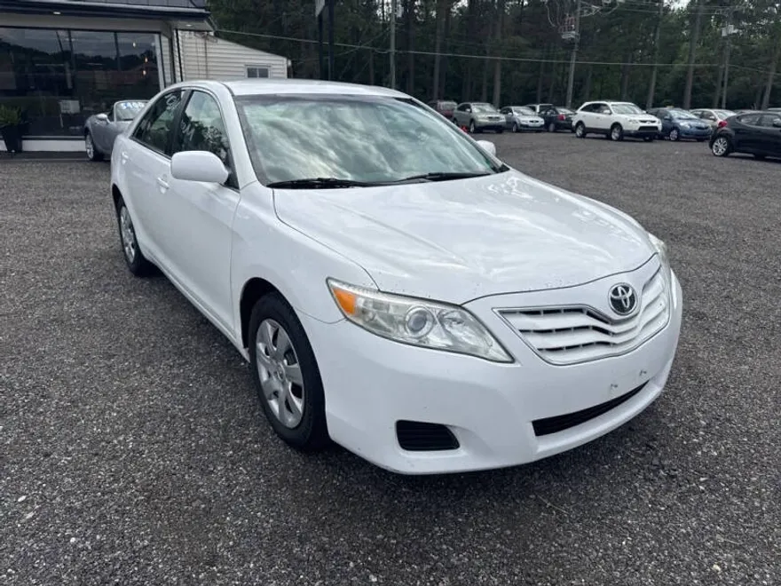 2010 Toyota Camry Base photo 1