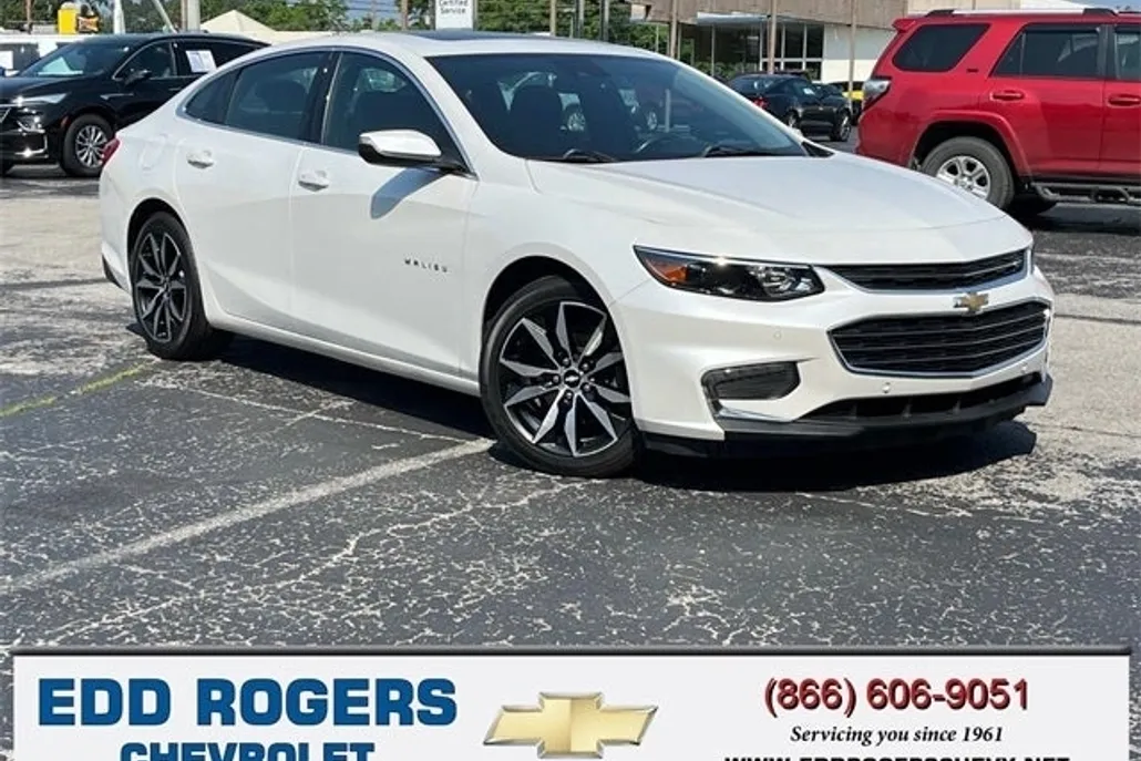 2018 Chevrolet Malibu 1LT photo 1