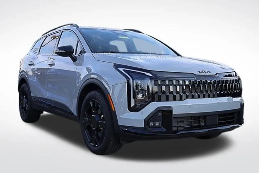 2026 Kia Sportage X-Line photo 1